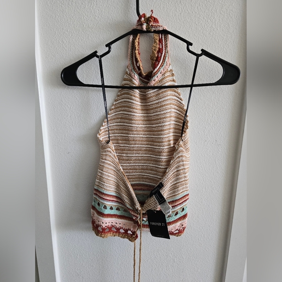 Forever 21 - Medium Crop Top - Picture 3 of 6